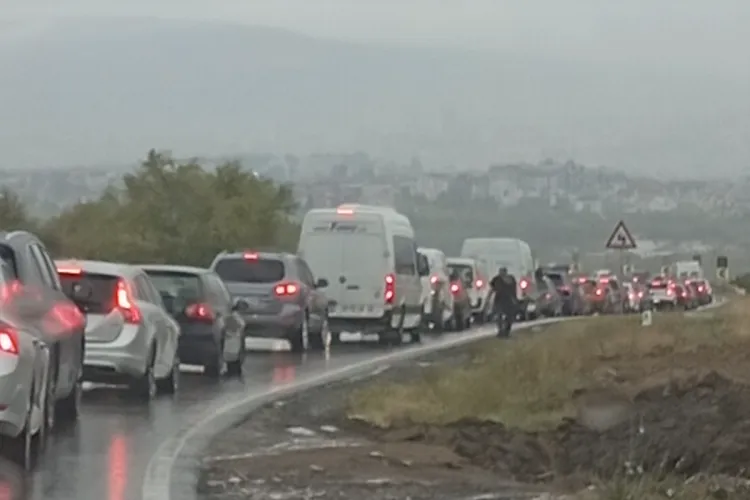Accident grav în „curba morții” din Cluj! Pompierii au ajuns cu autospeciala de descarcerare, două persoane sunt consultate de medici