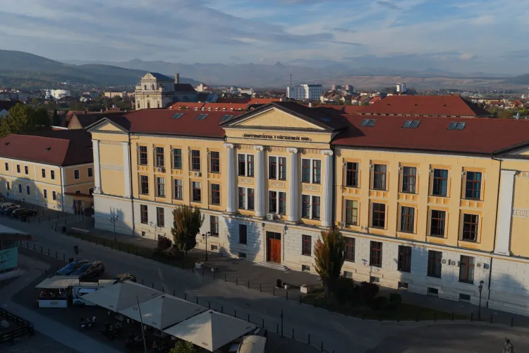 Înscrierile în admiterea de toamnă continuă la UAB! Astăzi este ultima zi de înscrieri. Peste 1.000 de locuri disponibile la Licență și Masterat