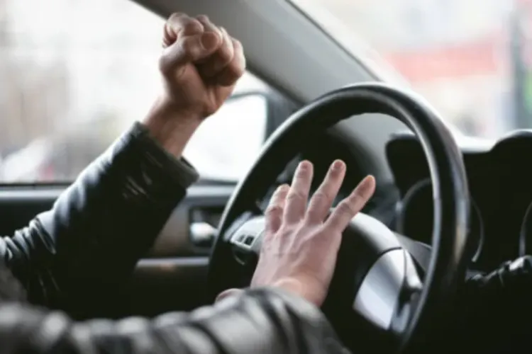 Haos în traficul din Cluj-Napoca în fiecare dimineață: „Petrec cel puțin 10 minute la sensul giratoriu”