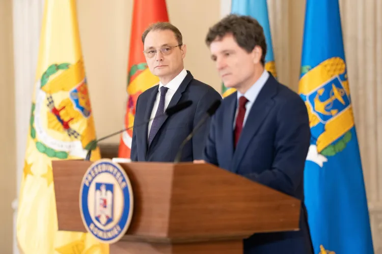 Luca Niculescu începe negocierile pentru noul Guvern: „România are nevoie de un Guvern cu puteri depline”