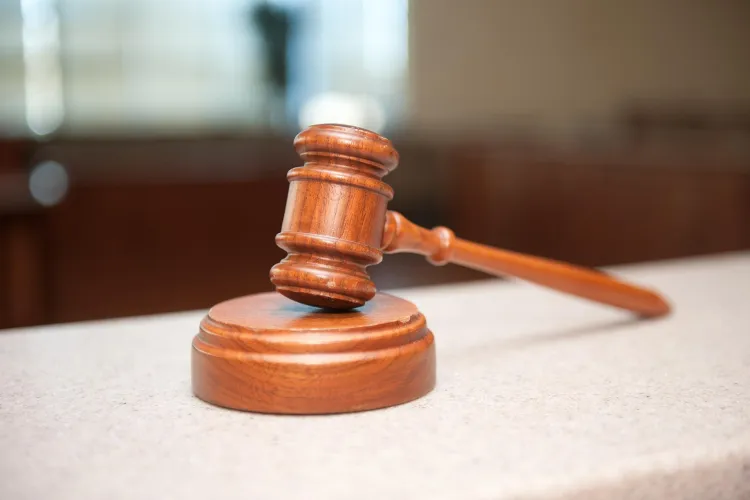 Executor judecătoresc, prins beat la volan de două ori într-o zi! Curtea de Apel Cluj l-a condamnat la închisoare cu suspendare