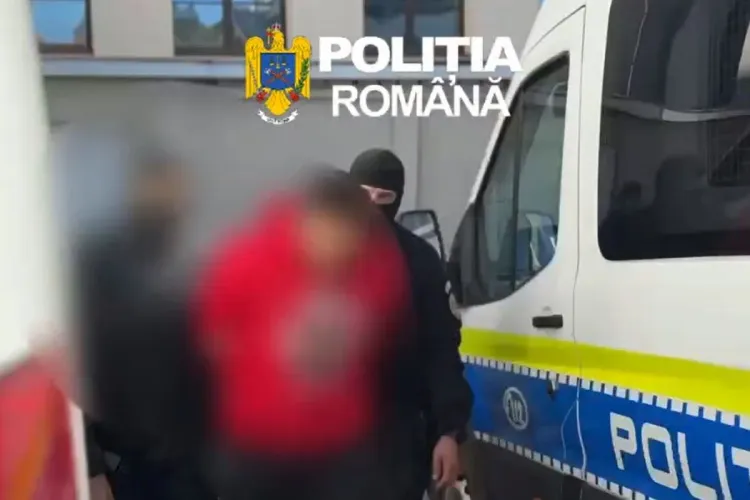 Surpriză! Hoțul mascat care a spart 7 case din Cluj în 4 zile este un infractor periculos căutat în mai multe țări VIDEO