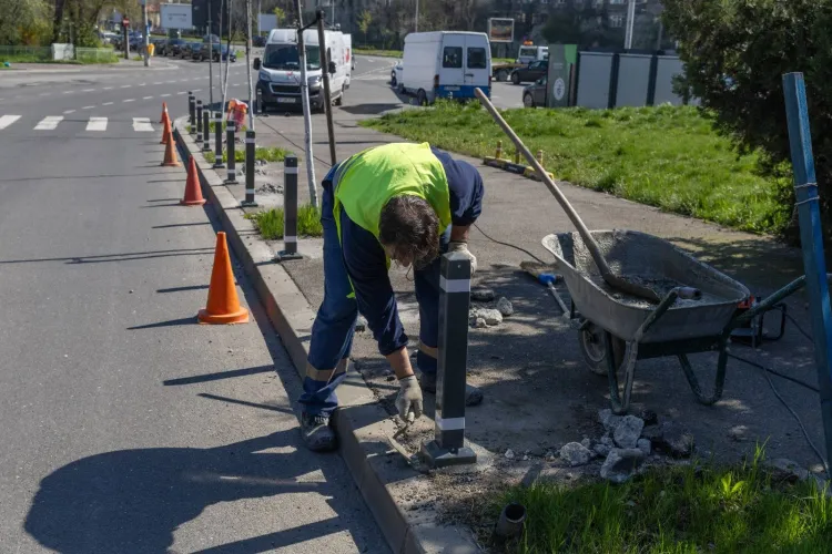 Revolta unui clujean din cauza mașinilor parcate pe trotuar: „Rămâne foarte puțin spațiu pentru pietoni”