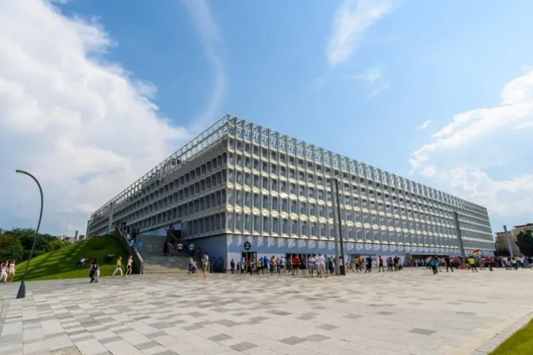 Parcarea BTarena se închide! Sute de locuri de parcare devin indisponibile în Cluj