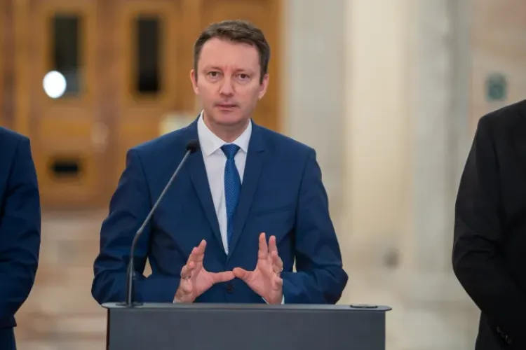 România, la răscruce politică! Guvernul Mureșan se votează astăzi, iar respingerea schimbă complet jocul