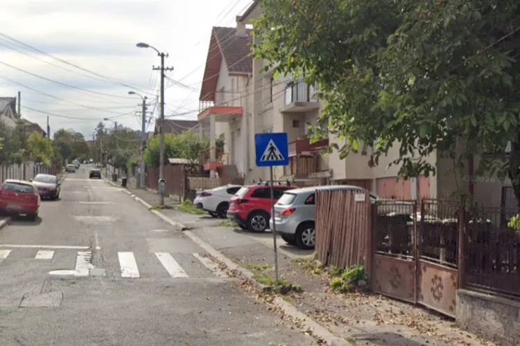 GPS-ul îi îndrumă pe șoferi, dar o poartă le blochează drumul! Situația semnalată într-un cartier din Cluj-Napoca