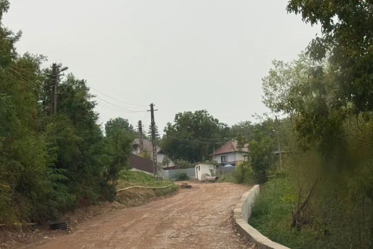 Strada Merilor din Pata intră în șantier! Lucrările de modernizare au început, iar investiția se apropie de 100 de milioane de lei