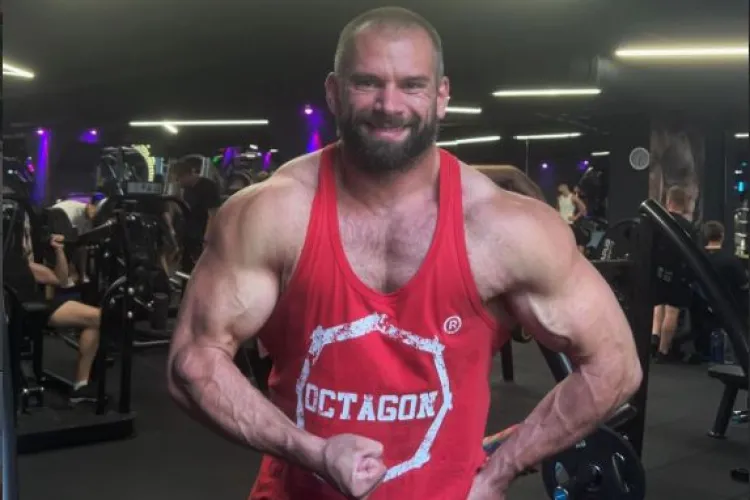 Trei medalii pentru culturistul Florin Damșa. Clujeanul are o poveste de viață fascinantă: De la bullying la bodybuilding