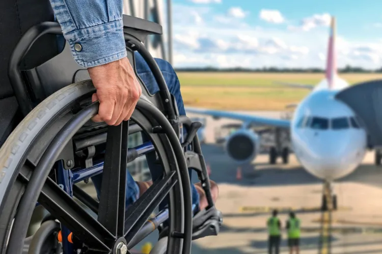 Ai nevoie de ajutor la Aeroportul Cluj? Pasagerii cu mobilitate redusă beneficiază de asistență gratuită: Ce trebuie să faci înainte de plecare