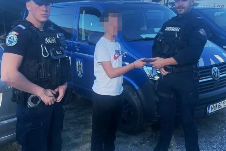 Un portofel pierdut la târgul de la Negreni a ajuns „pe mâini bune”! Un jandarm din Cluj a luat la pas târgul pentru a găsi proprietarul