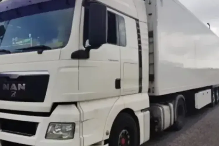 Camioanele de tonaj mare au revenit pe străzile din Cluj-Napoca! Locuitorii cer intervenția autorităților
