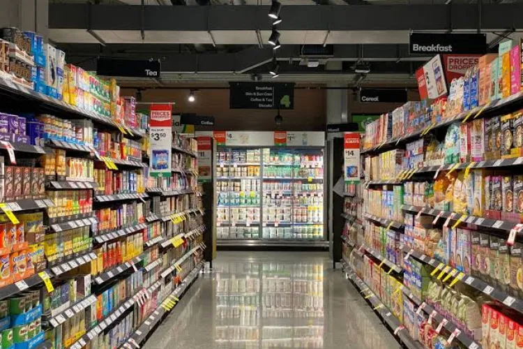 Producătorii români, prinși în noile reguli UE pe ambalaje: obligații în fiecare stat unde ajunge marfa. Mulți cred că sunt vizați doar în România