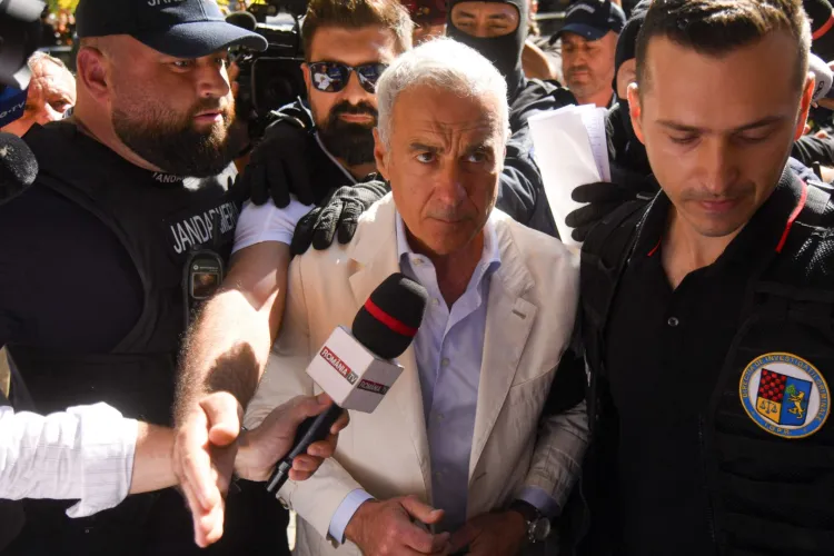 Călin Georgescu, în celulă cu alți trei bărbați și cu mâncare adusă de acasă! Ce urmează pentru fostul candidat în ancheta DIICOT