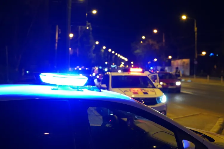 A primit o dubă de la niște necunoscuți și a fugit atunci când polițiștii au pornit după el: cum a ajuns un tânăr cu doar 10 clase să rămână în libertate