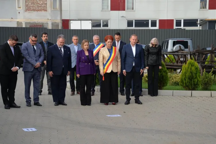 Primul Consulat Onorific al Ucrainei din România a fost inaugurat lângă Cluj-Napoca! Invitații au ținut un moment de reculegere pentru victimele războiului