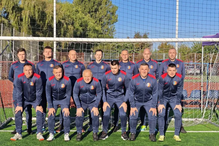 Pompierii clujeni, în competiție la Târgu Mureș! Echipa ISU Cluj participă la Etapa Națională ASPR de minifotbal +40. Mult succes!