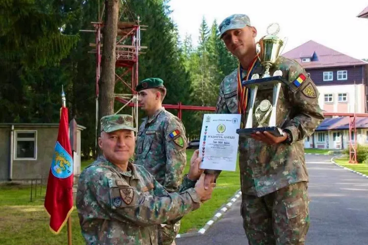 „Soldatul anului” este din Cluj! A visat să îmbrace uniforma militară, iar după mai puțin de un an a ajuns în vârful Forțelor Terestre