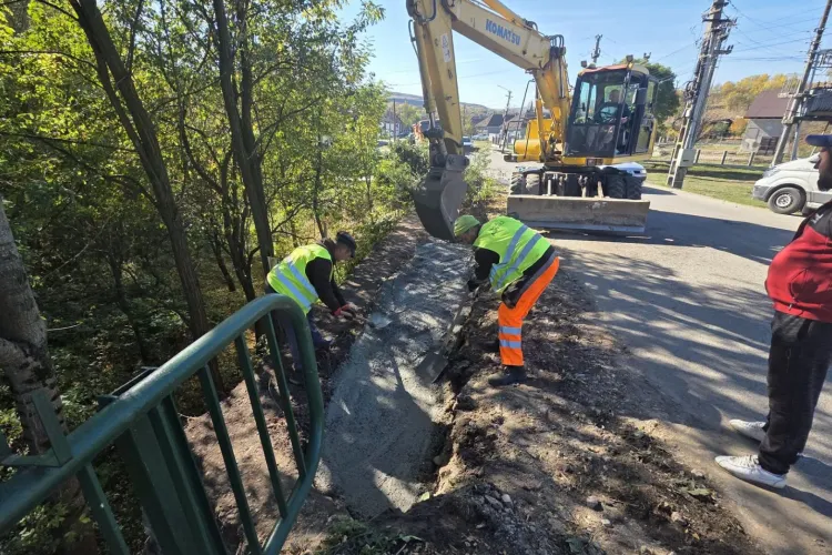 Vești pentru șoferii din Cluj! Se lucrează pe drumul județean Giula-Borșa, o rută importantă pentru descongestionarea traficului spre Cluj-Napoca
