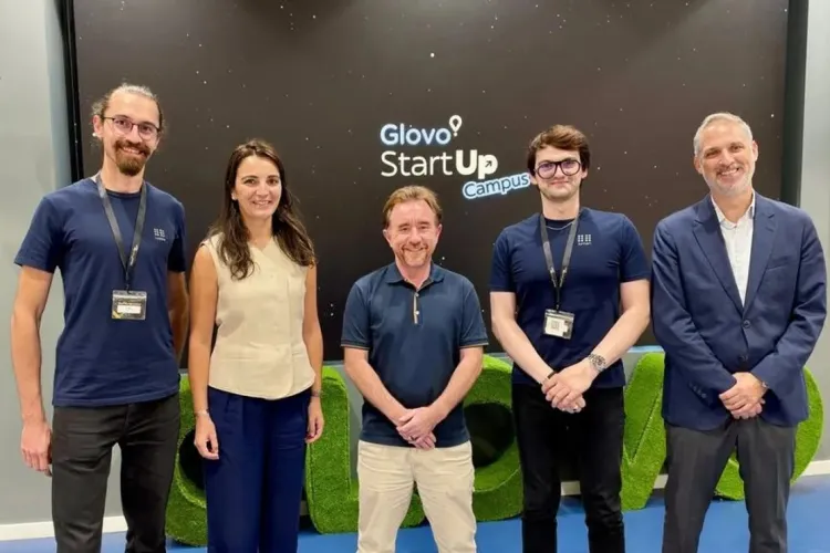 O invenție românească a cucerit Barcelona! Start-up-ul din Cluj pregătește o nouă generație de roboți care vor livra direct la ușa apartamentului