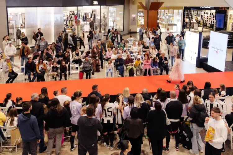 Copiii urcă pe catwalk la Iulius Mall Cluj! Evenimentul City Fashion Kids ajunge la a șasea ediție: Ce surprize s-au pregătit pentru părinți și cei mici