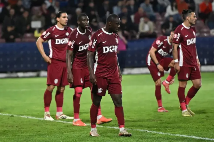 CFR Cluj își asigură un titular important! Șumudică l-a convinsă se prelungească contractul