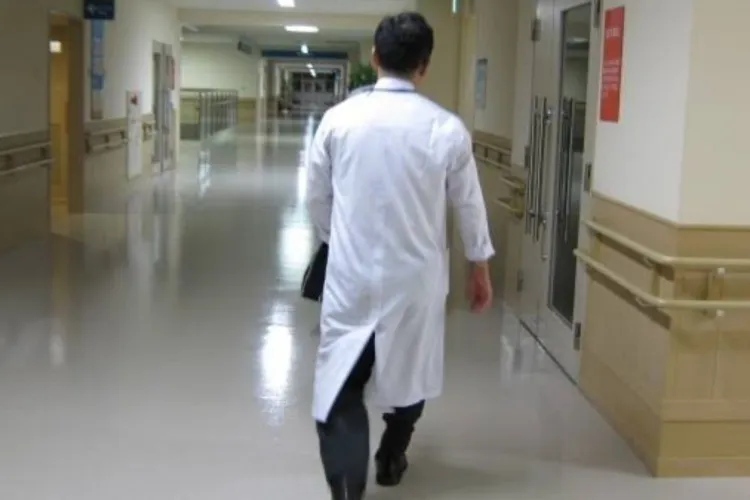 Medicii care își fac „program de gravide”, vizați de Alexandru Rogobete! Ministrul vrea desfacerea contractului de muncă la a treia abatere