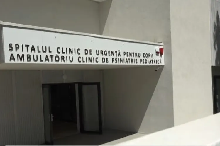Elevul de 13 ani care și-a atacat profesoara cu un cuțit, internat la Psihiatrie în Cluj-Napoca