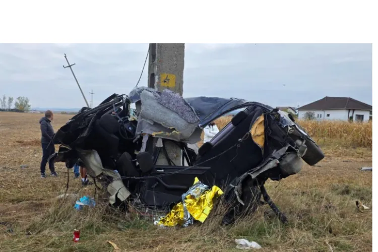 Accident mortal! Un șofer de 25 de ani a pierdut controlul volanului într-o curbă și și-a pierdut viața 