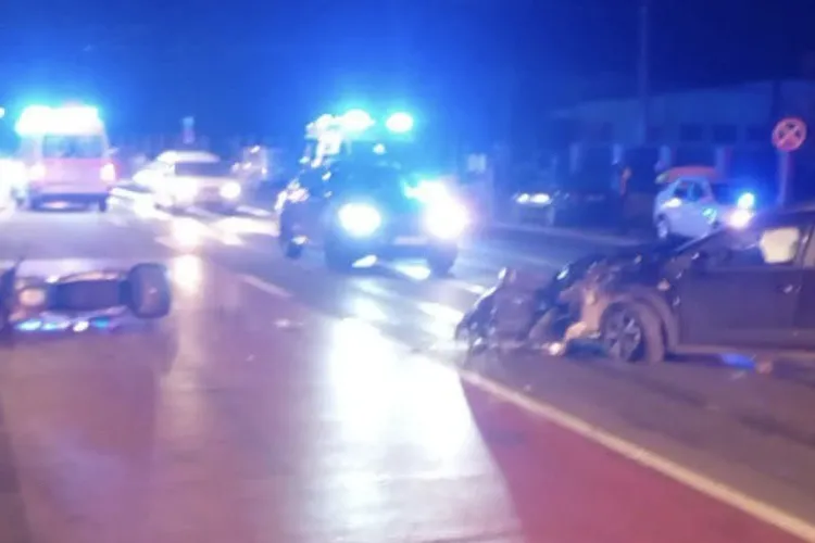 Cum s-a întâmplat accidentul din Cluj-Napoca care a trimis un motociclist direct în spital! Un șofer de 41 de ani nu s-ar fi asigurat la virajul la stâng
