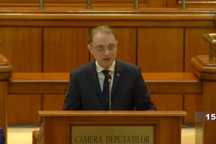 Guvernul Luca Niculescu a trecut de votul Parlamentului: „România are nevoie de un guvern cu puteri depline, după atâtea luni de criză”
