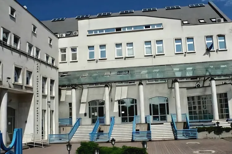 Sute de pensionari din Cluj pot pleca la tratament cu bilete de la stat! Ce condiții trebuie să îndeplinească seniorii și până când pot merge să le ridice