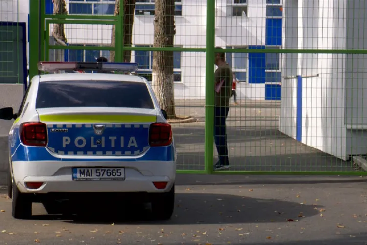 Profesoară de matematică, înjunghiată de un elev de clasa a VII-a. Victima a ajuns la spital, împreună cu un alt copil implicat în scandal