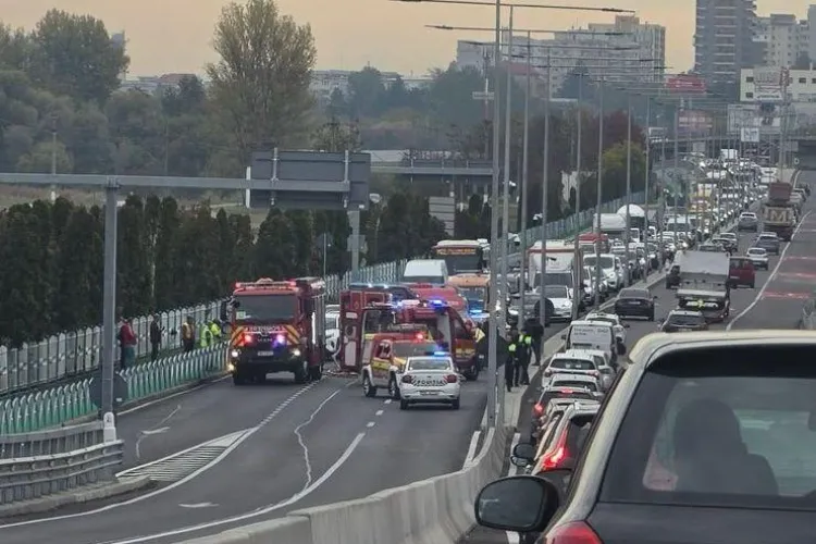 O femeie de 30 ani a ajuns la spital după ce o mașină s-a răsturnat în Florești! Pompierii au intervenit de urgență în urma impactului