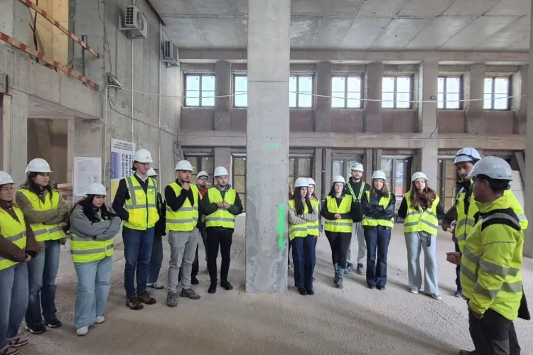 Studenții de la Construcții din Cluj au mers pe șantierul RIVUS! Viitorii ingineri au văzut cum se lucrează la unul dintre cele mai mari proiecte din țară