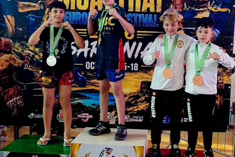 Un copil de 10 ani din Cluj-Napoca a cucerit bronzul european la Muay Thai! Edi Ciceu a reprezentat România după doar șapte luni de antrenamente