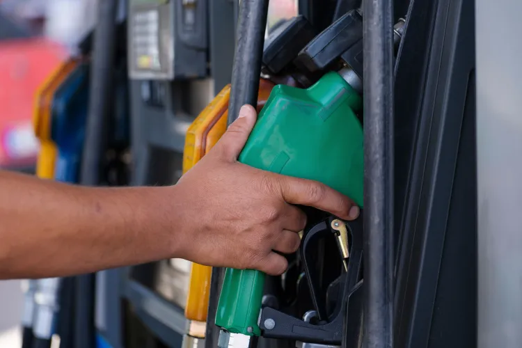 Cât costă benzina și motorina în Cluj-Napoca în această duminică. Unde găsești cele mai mici prețuri din țară