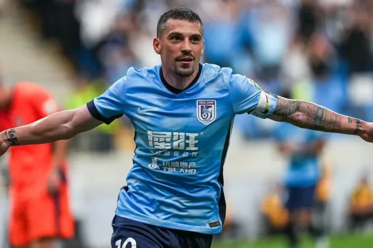 Stanciu, tot mai aproape de „U” Cluj. Fotbalistul, mesaj de adio pentru fanii din China: „Am parcurs un drum lung împreună”