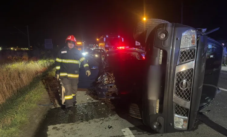 VIDEO. Accident violent în Dej! Un bărbat încarcerat, altul rănit, după un impact care a blocat traficul pe ambele sensuri