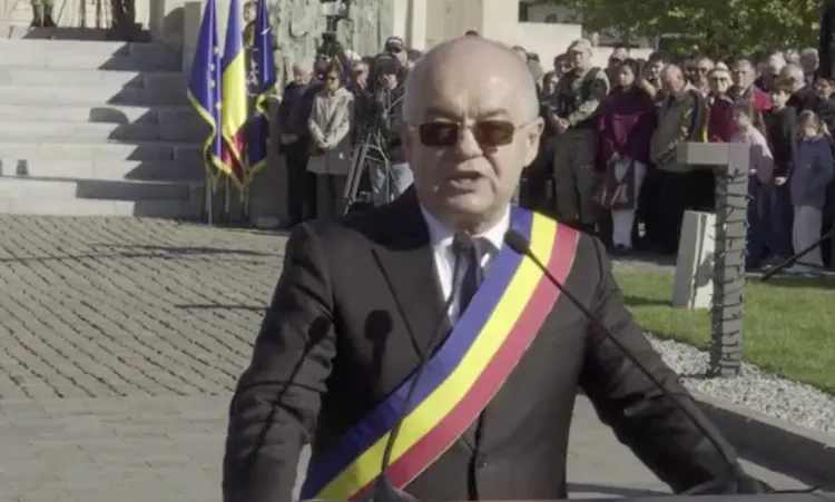 VIDEO. Emil Boc, avertisment dur de Ziua Armatei la Cluj: „Trăim astăzi cele mai dificile momente de după 1989”. Mesajul tranșant pentru parlamentari