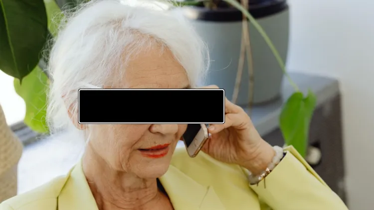 O femeie de 74 de ani din Transilvania, păcălită cu promisiunea unor câștiguri rapide la bursă! A transferat 75.000 de lei unor necunoscuți
