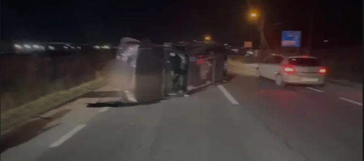 Cum s-a produs accidentul grav de la Dej. Un bărbat a rămas încarcerat după impactul violent dintre două mașini