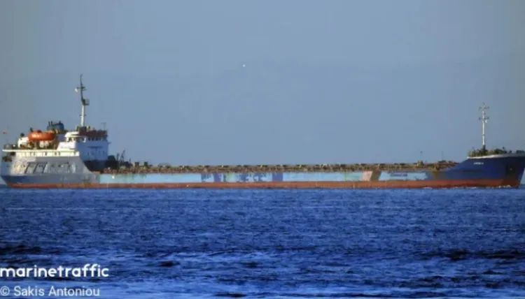 Alertă în Marea Neagră, aproape de Constanța! O navă s-a scufundat după un atac cu dronă. Un marinar a murit, trei sunt dispăruți