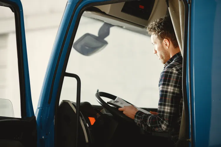 Se schimbă regulile pentru permisul auto! Cine ar putea obține sau reînnoi carnetul de șofer în condiții diferite începând din 6 noiembrie