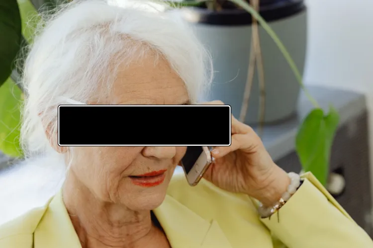 O femeie de 74 de ani din Transilvania, păcălită cu promisiunea unor câștiguri rapide la bursă! A transferat 75.000 de lei unor necunoscuți