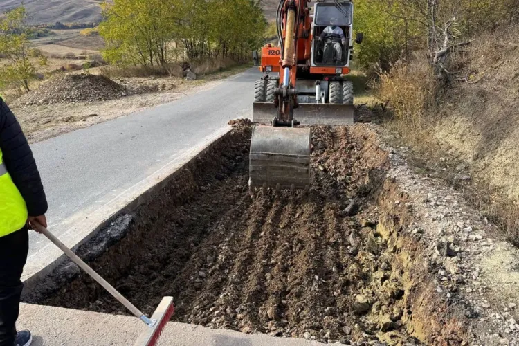 Se fac lucrări de întreținere pe un drum județean important din Cluj! Șoferii circulă pe un tronson de 21 de kilometri între Apahida și Cojocna