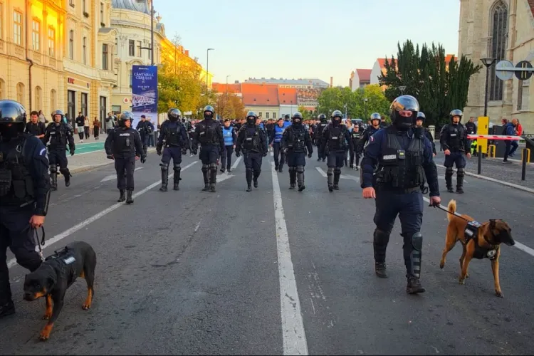 Jandarmii scot dispozitivul la CFR Cluj - Dinamo! Suporterii, însoțiți spre stadion și filmați pe traseu. Patru străzi din Gruia pot fi închise duminică