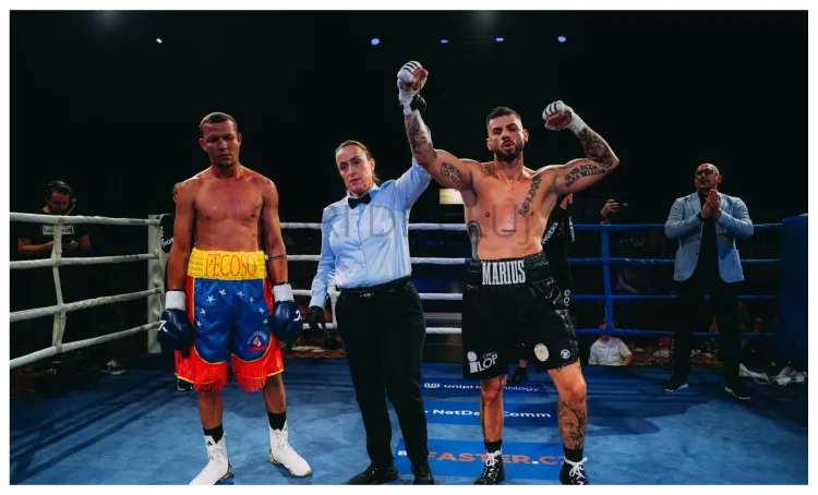 Victorie spectaculoasă pentru pugilistul clujean Marius Antonietti! L-a făcut KO pe adversarul din Venezuela și se bate pentru două centuri internaționale