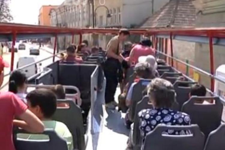 Turda City Tour dintr-un autobuz decapotabil ca si in Paris, Londra sau Roma VIDEO