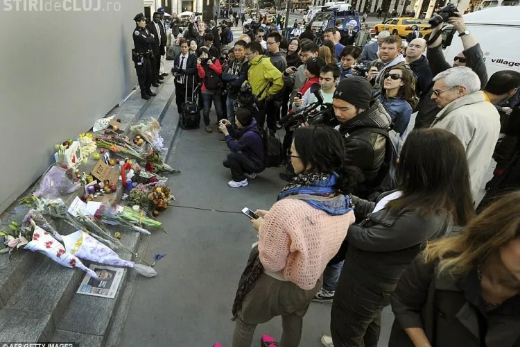 Steve Jobs omagiat in toata lumea! FOTO SENZATIONAL