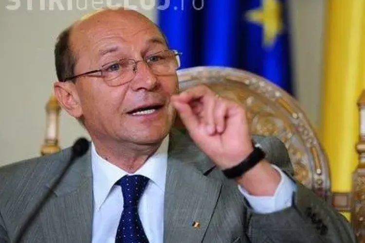 Basescu revine: Statele Unite ale Europei sunt solutia pentru salvarea batranului continent
